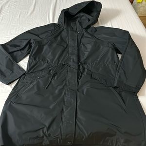 Athleta windout jacket| size SPI color Black| hardly used